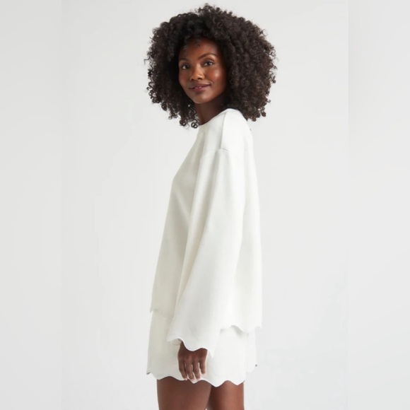 NWT Splendid Nori Scalloped Sweatshirt & Short Set Small - Picture 3 of 9